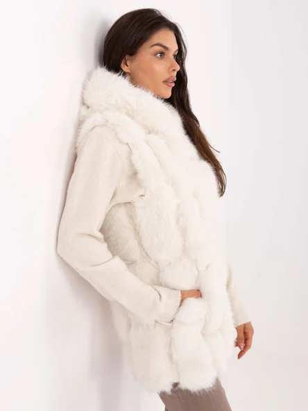 Vesta Dama Fara maneci, Guler inalt, Wool Fashion Italia, Ecru Casual Marimi Mari