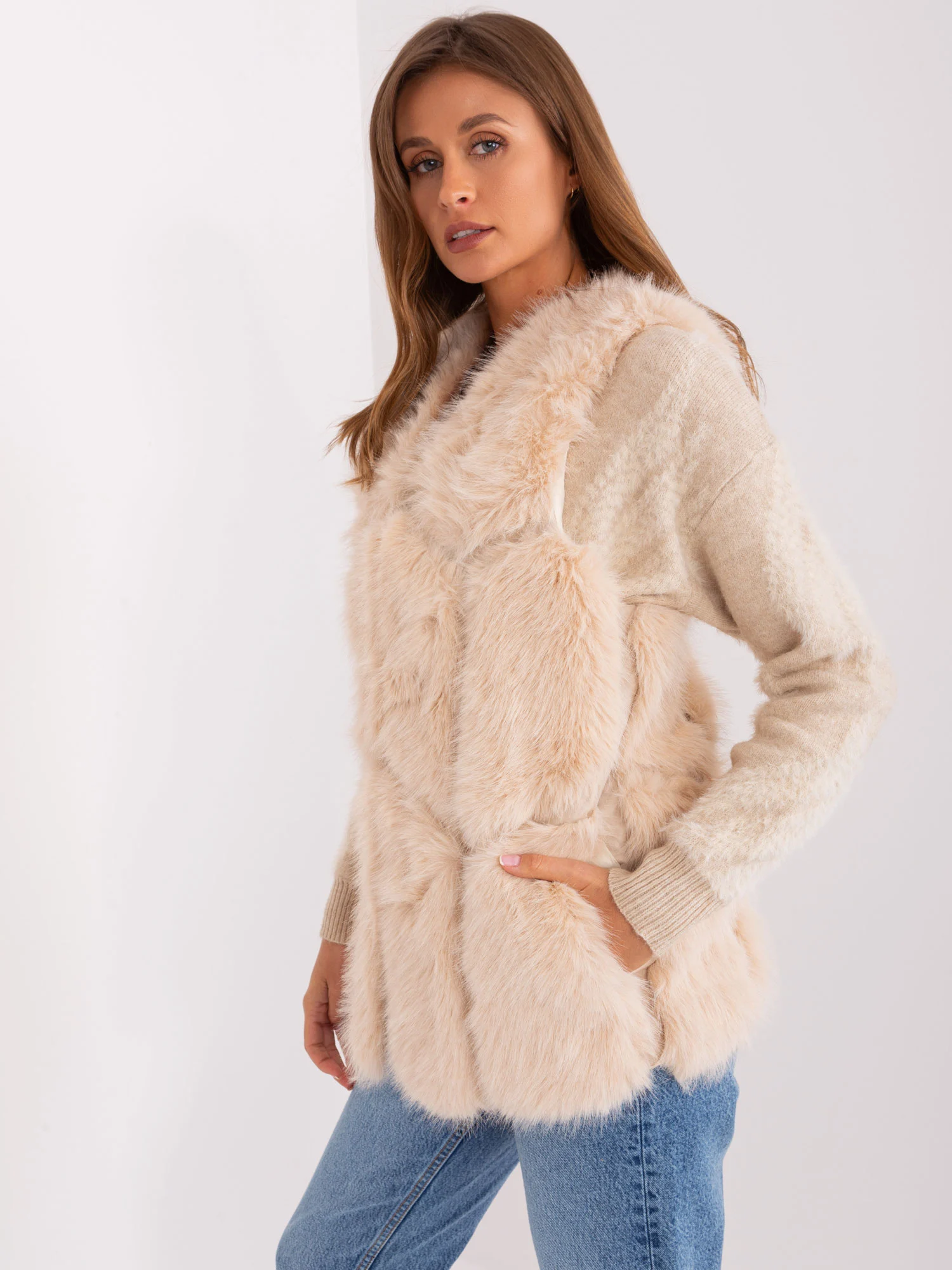 Vesta Dama Fara maneci, Guler inalt, Wool Fashion Italia, Bej de Vara - imagine 5