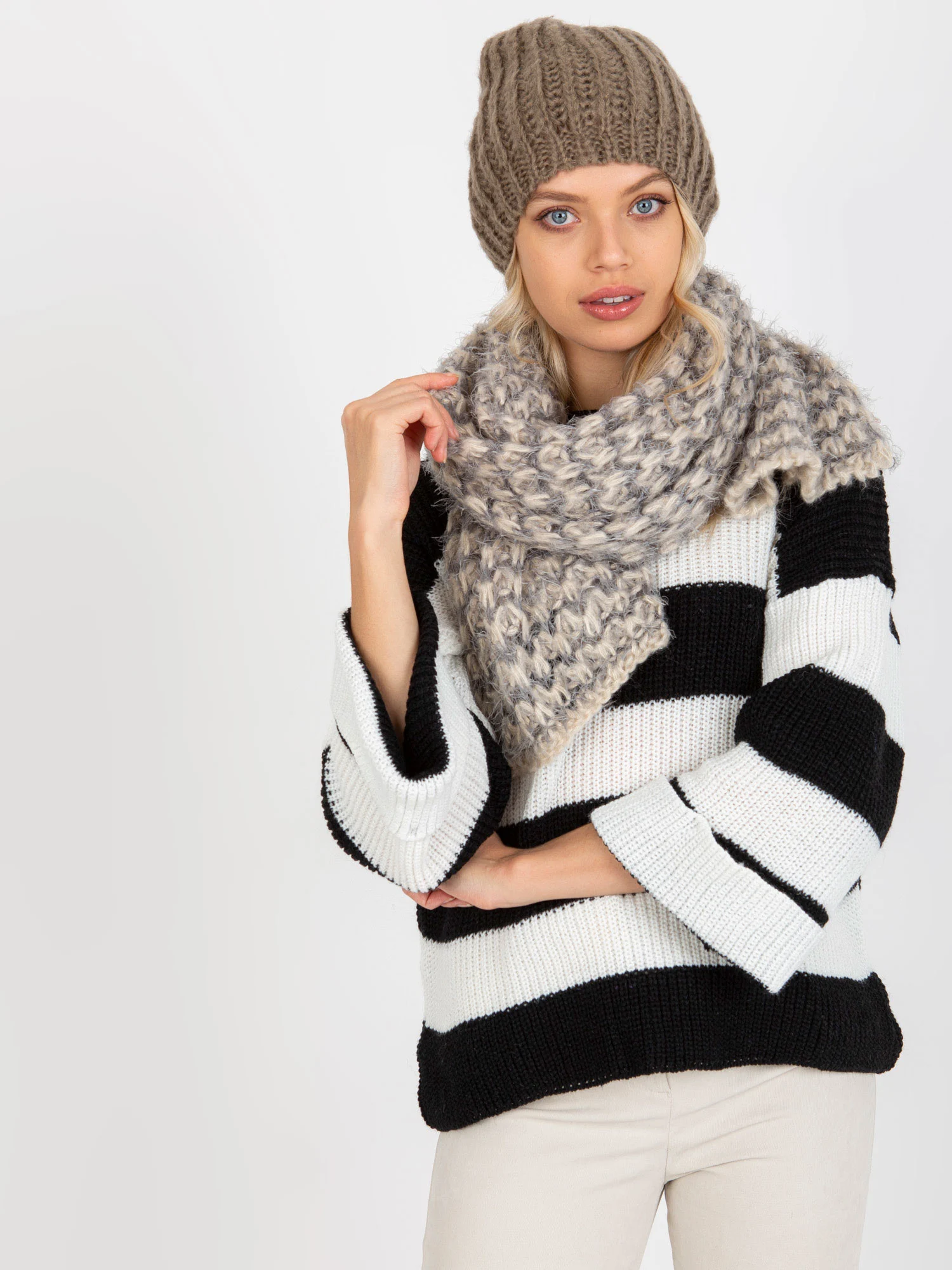 Esarfa Dama Acril, Fashion Hunters, Bej - imagine 4