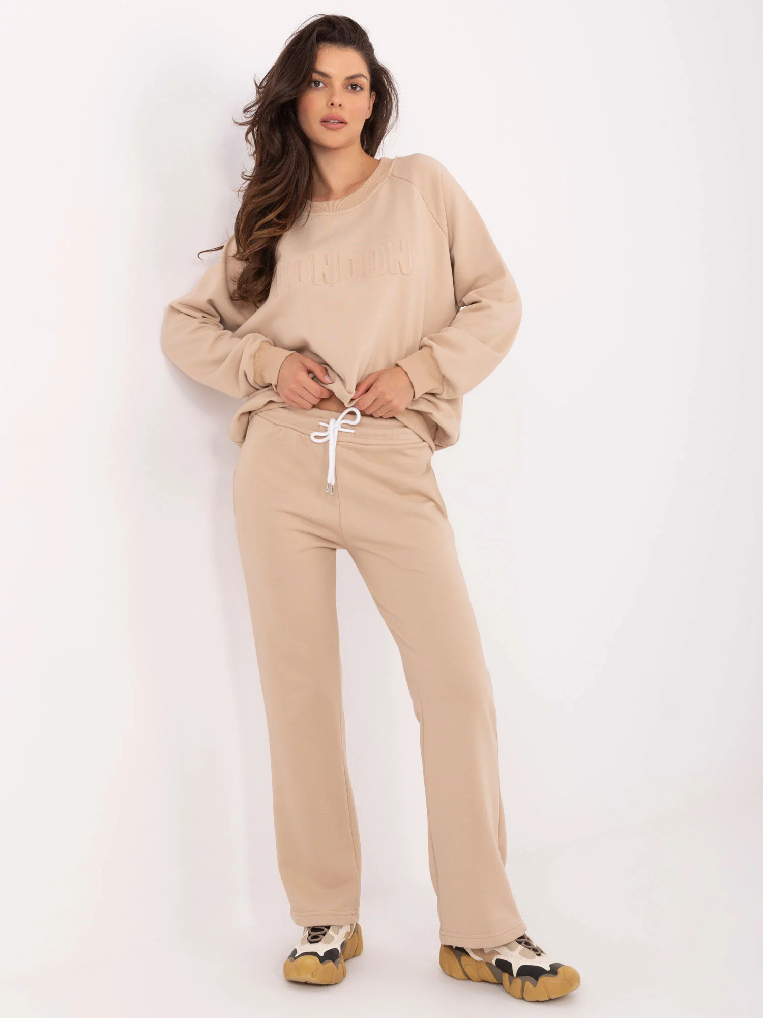 Compleu Dama Maneca lunga, Dreapta, My Red Lips, Bej Casual - imagine 3