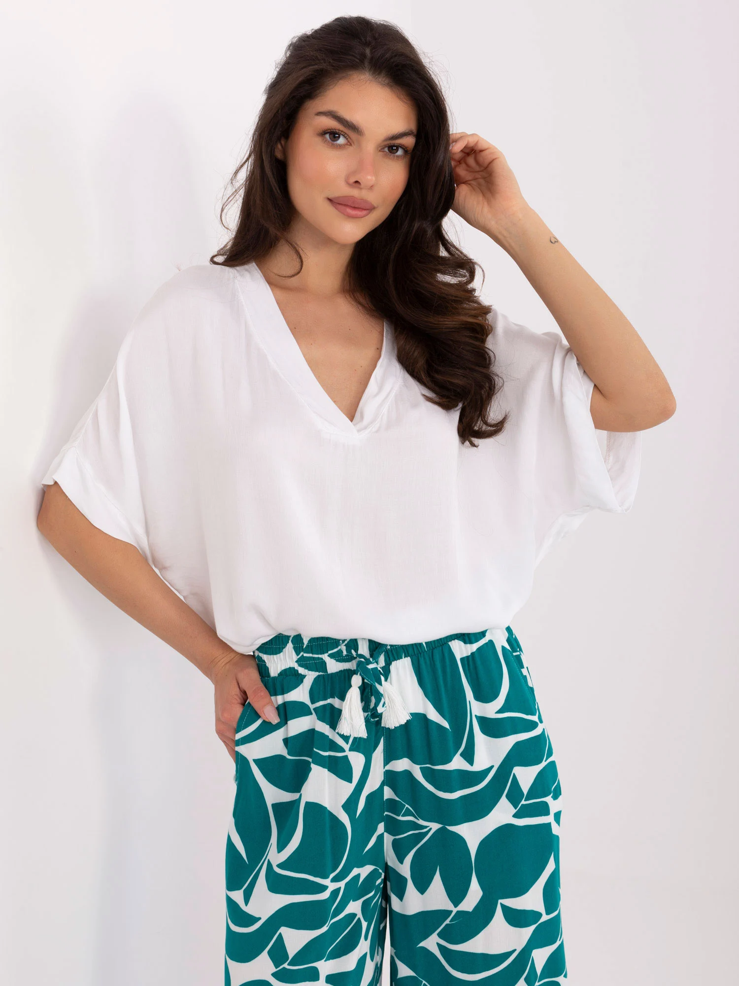 Bluza Dama Maneca 3/4, Decolteu in V, Och Bella, Alb Casual - imagine 4