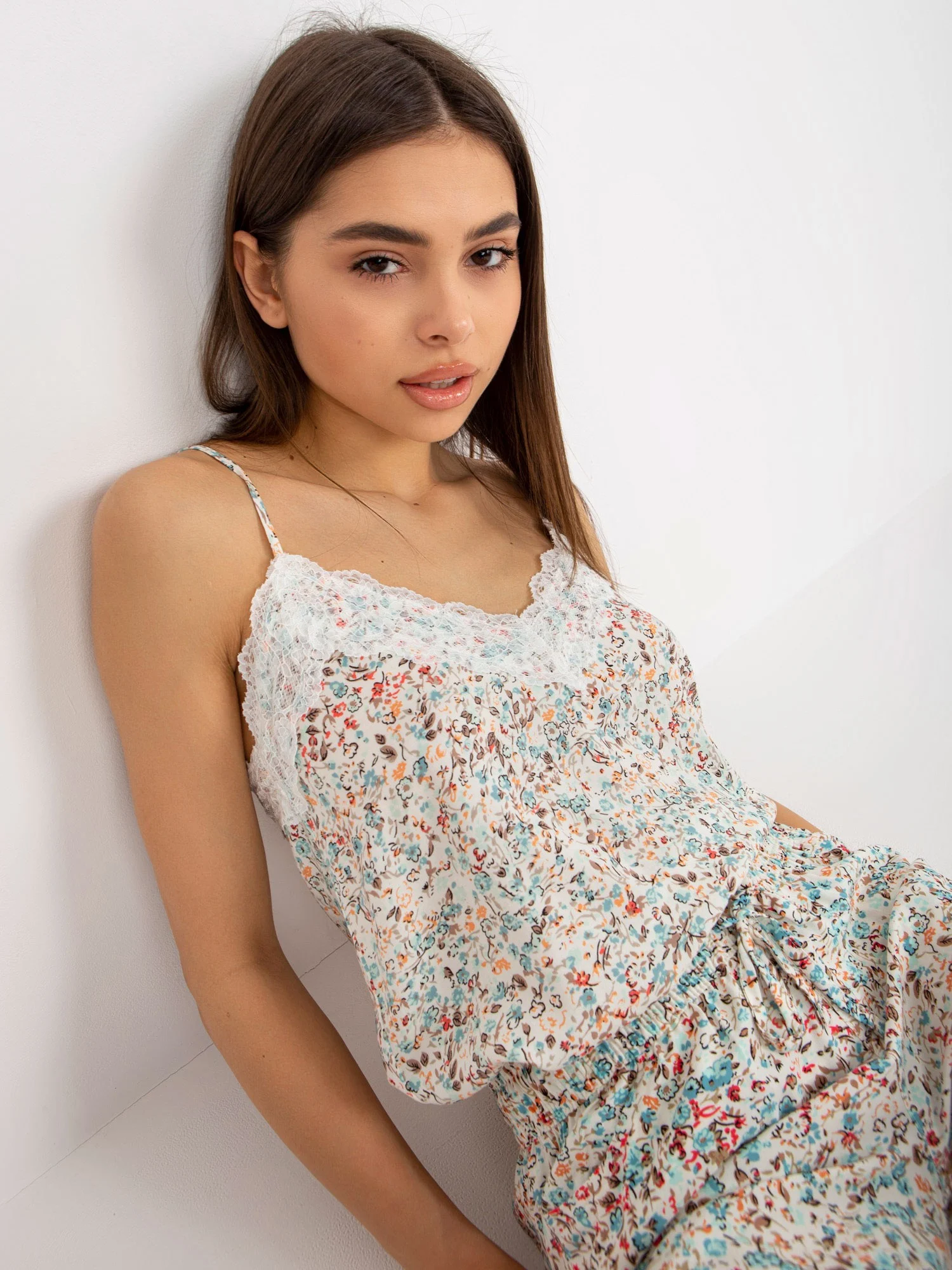 Bluza Dama Floral, Decolteu in V, Fresh Made, Alb Casual - imagine 2