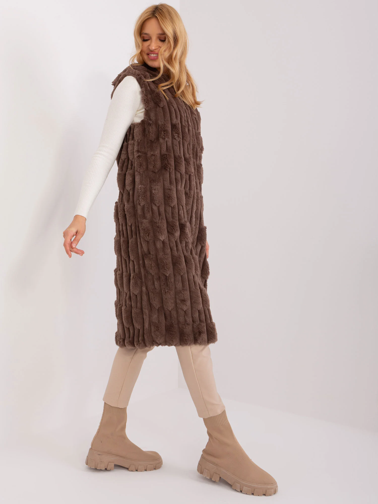 Vesta Dama Fara maneci, Elegant, Wool Fashion Italia, Maro Eleganta Office - imagine 4