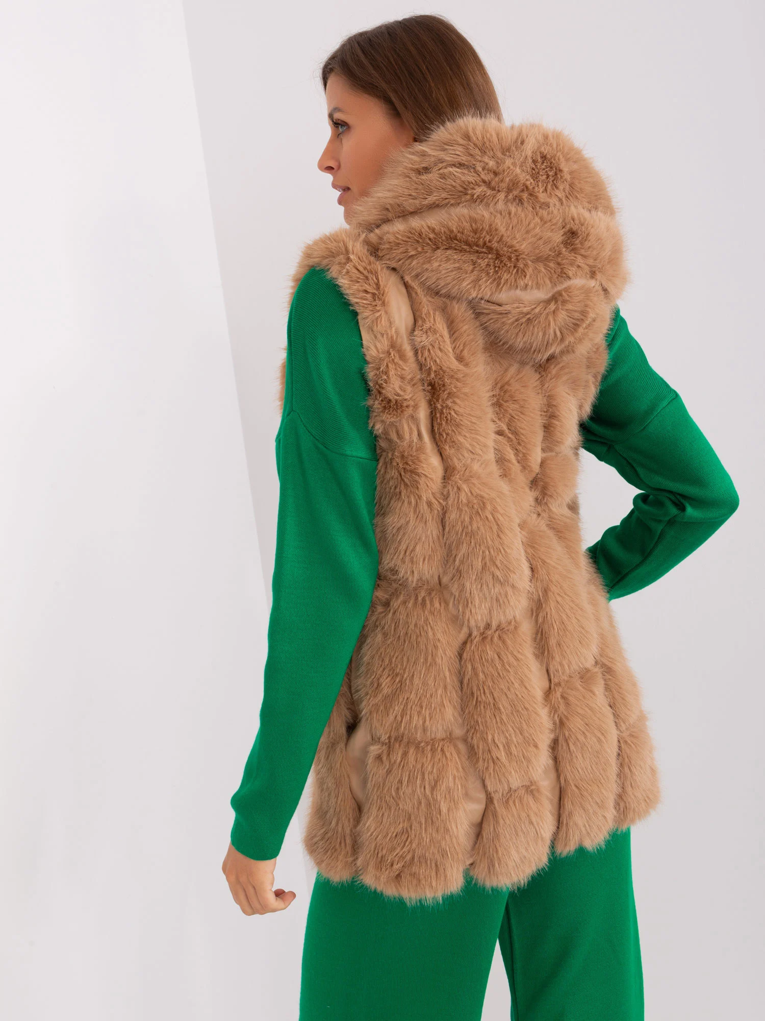 Vesta Dama Fara maneci, Guler inalt, Wool Fashion Italia, Camel Casual Marimi Mari - imagine 2