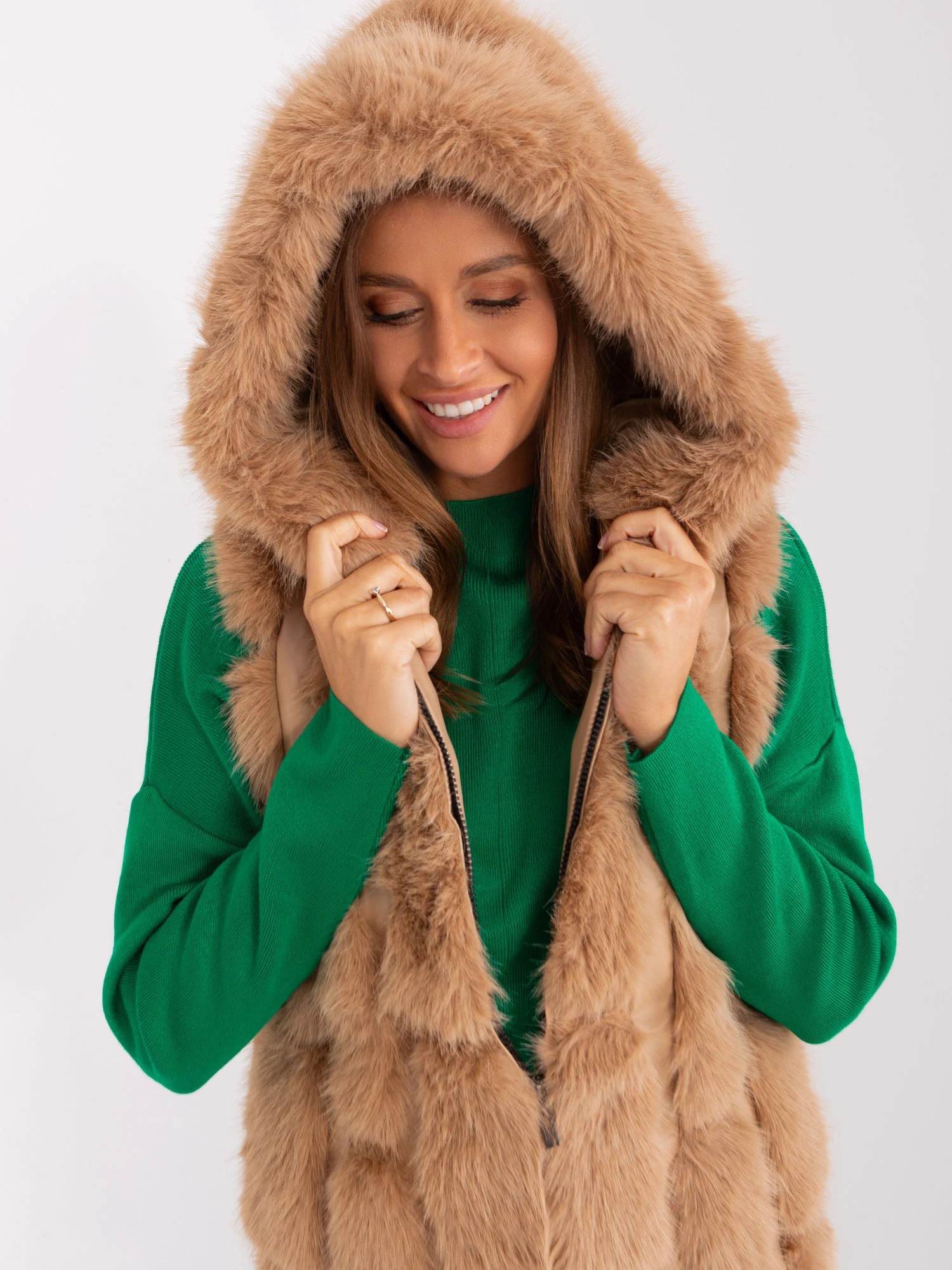 Vesta Dama Fara maneci, Guler inalt, Wool Fashion Italia, Camel Casual Marimi Mari - imagine 5