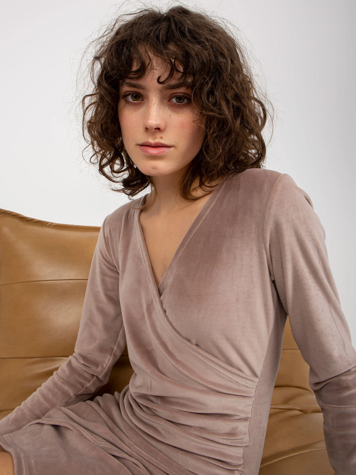 Rochie Dama Maxi, Petrecuta, RUE PARIS, Bej de Ocazie Nunta - Image 2