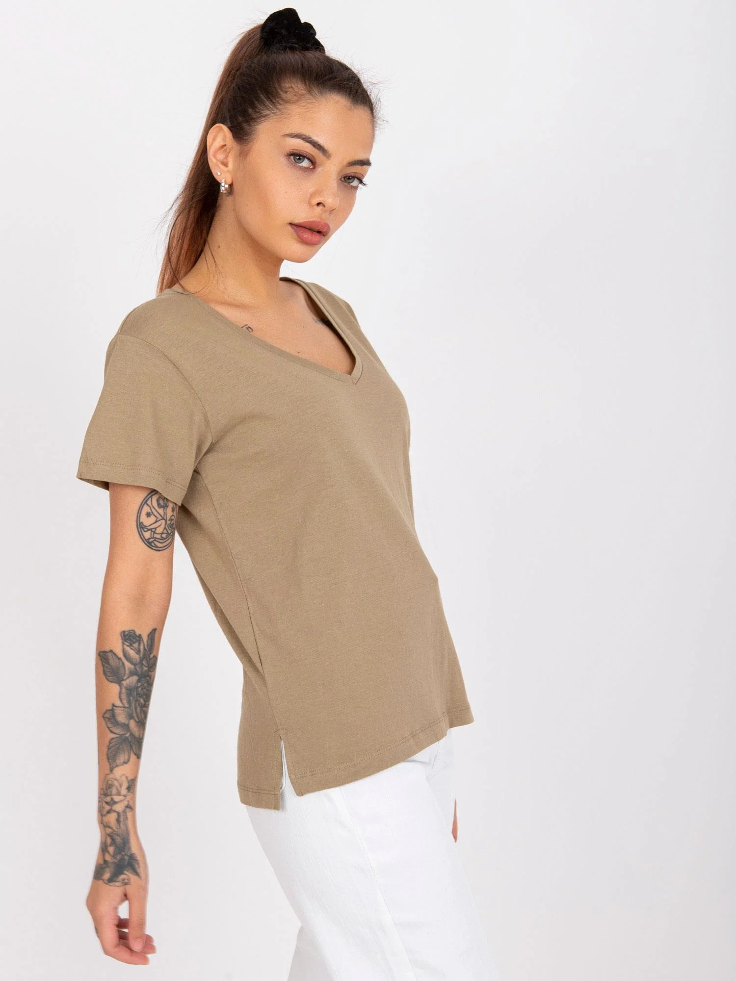 Tricou Dama Mini, Decolteu in V, Mayflies, Bej Casual Marimi Mari - imagine 2