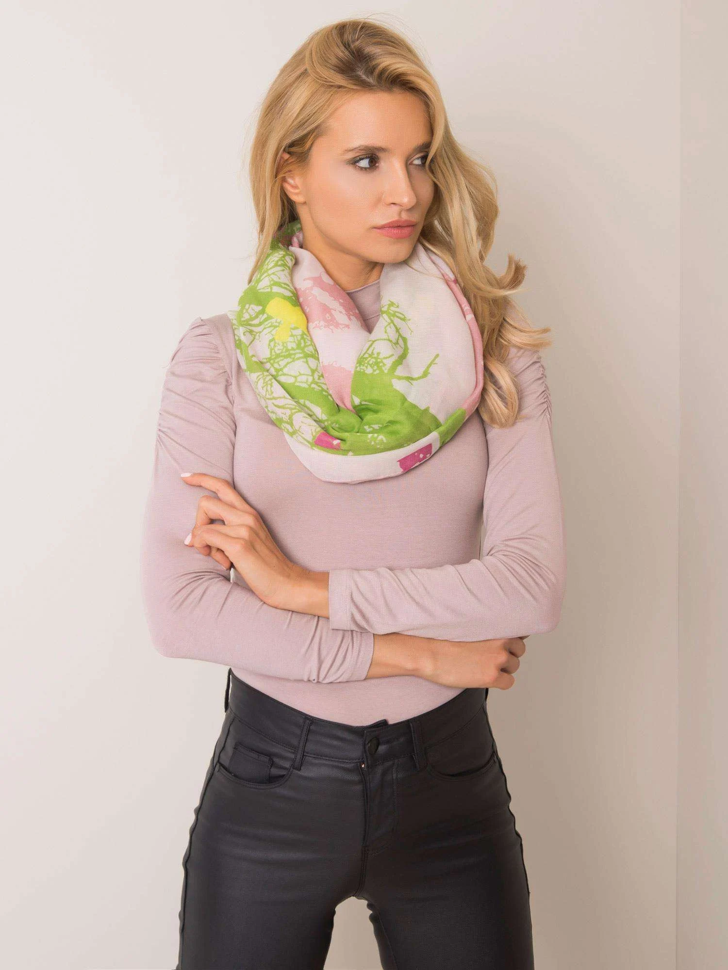 Bandana Dama Imprimat, Viscoza, Fashion Hunters, Roz - imagine 3