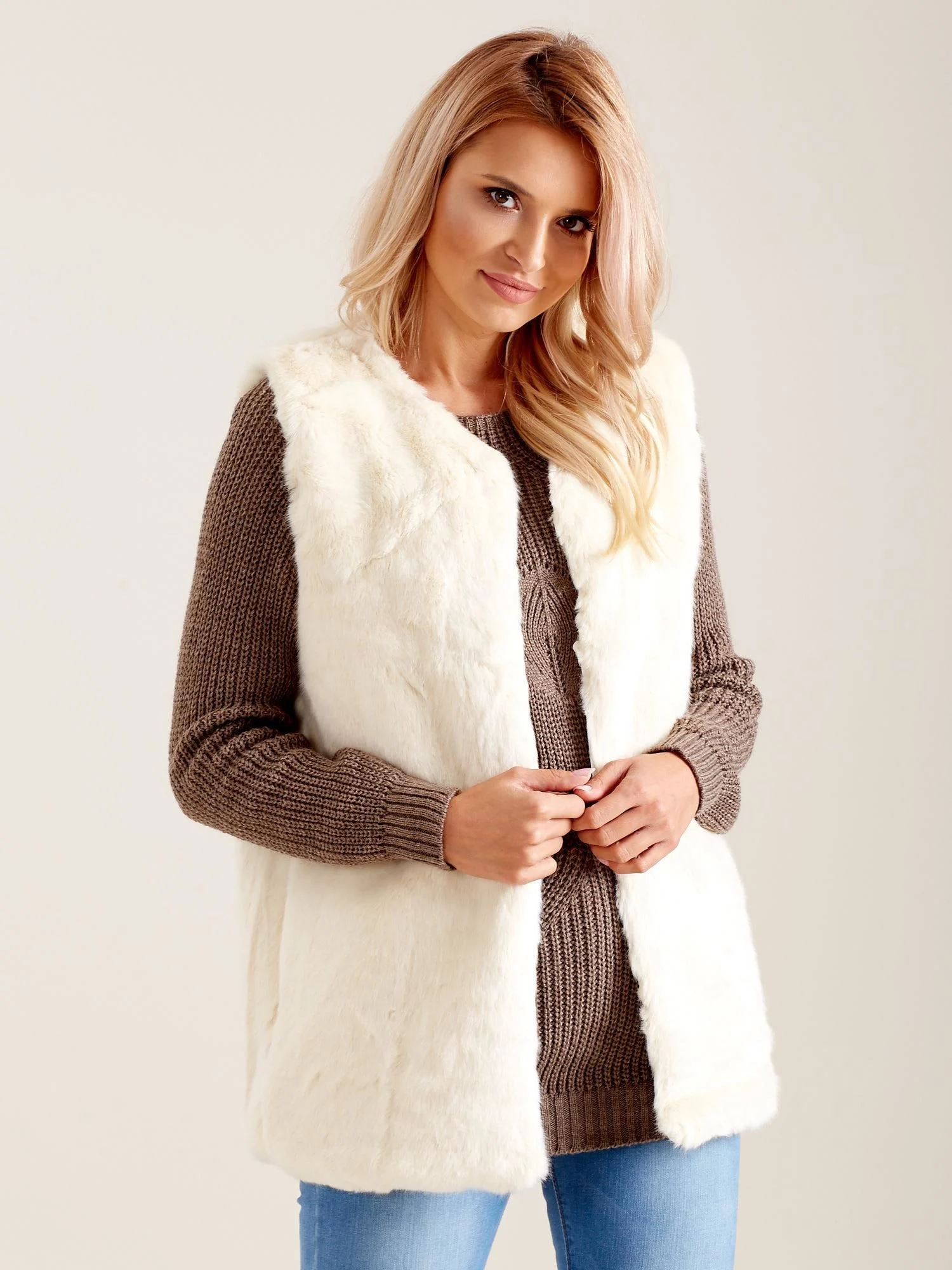 Vesta Dama Fara maneci, Fara maneci, Wool Fashion Italia, Ecru Eleganta Office - imagine 3
