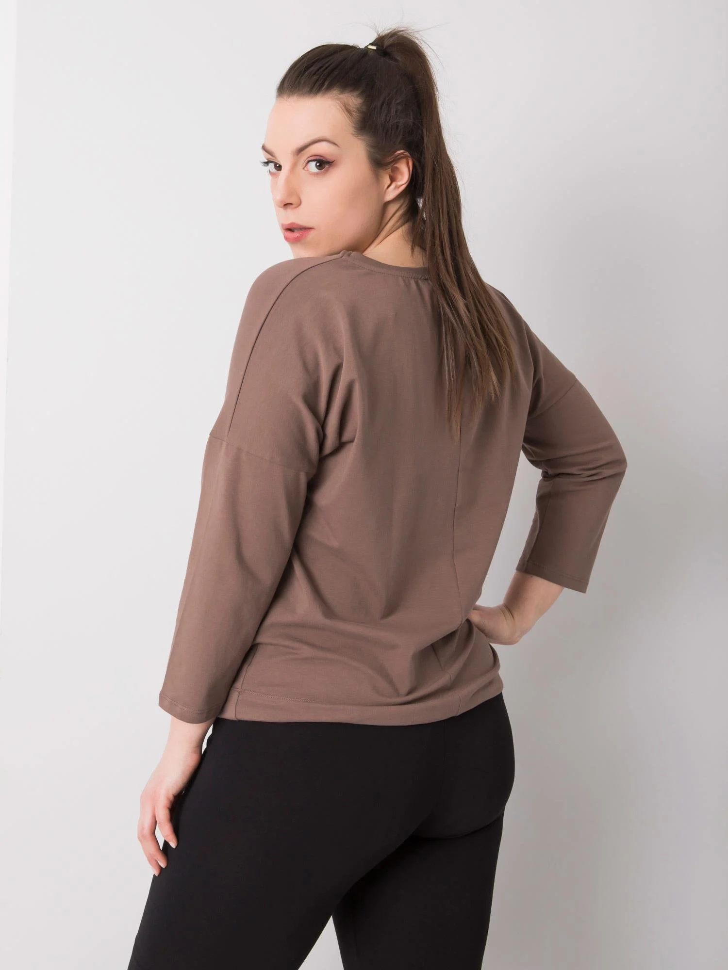 Bluza Dama Maneca lunga, Decolteu barcuta, BASIC FEEL GOOD, Maro Eleganta Office Marimi Mari - imagine 5