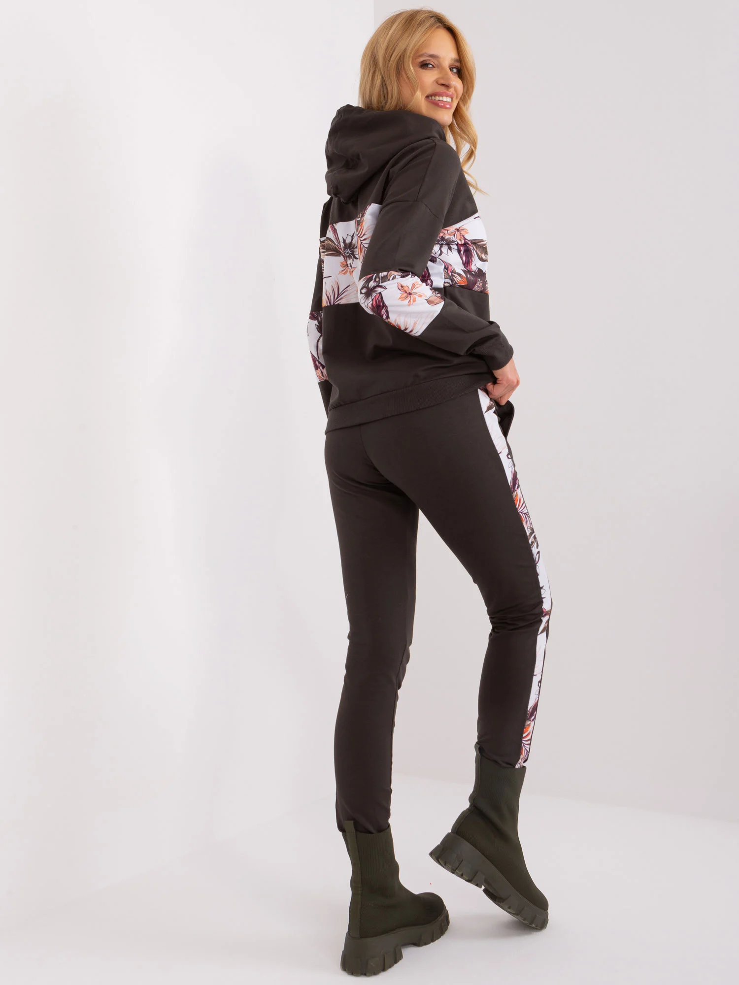 Compleu Dama Maneca lunga, Floral, RELEVANCE, Khaki Casual - Image 6