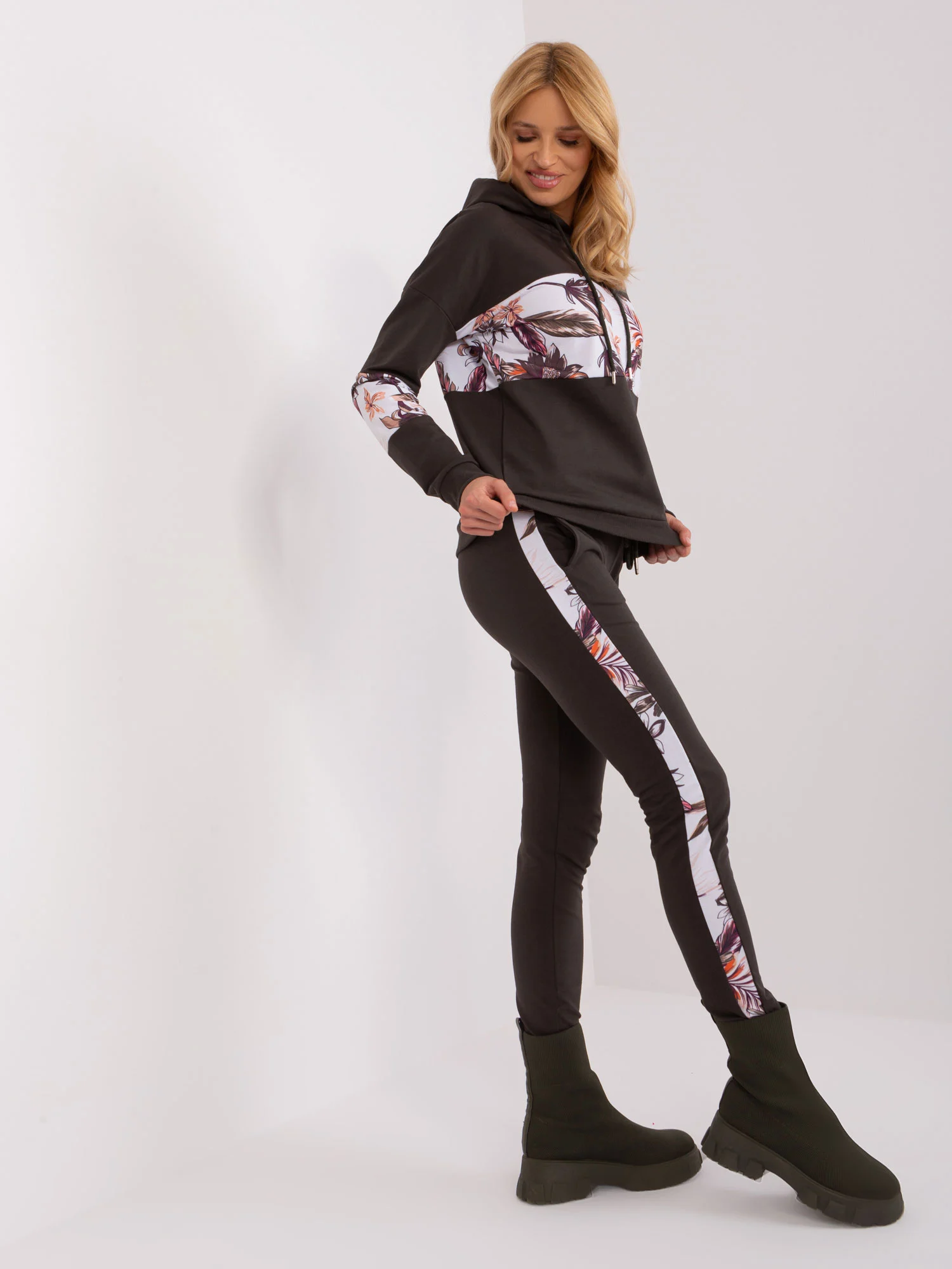 Compleu Dama Maneca lunga, Floral, RELEVANCE, Khaki Casual - Image 4